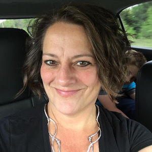 Meet your Posher, Nickie